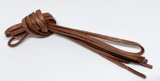 Thin flat waxed laces in Havana