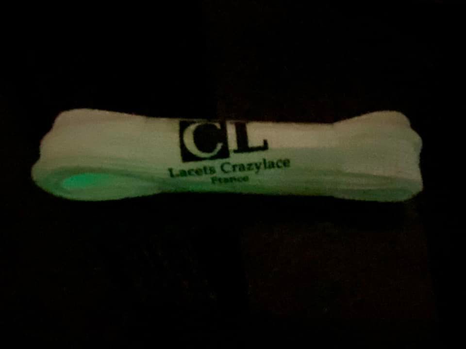 Lacets plats phosphorescent blanc