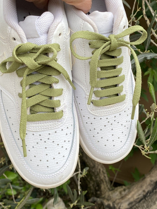 Olive green flat laces from Provence for sneakers and trainers | CrazyLace