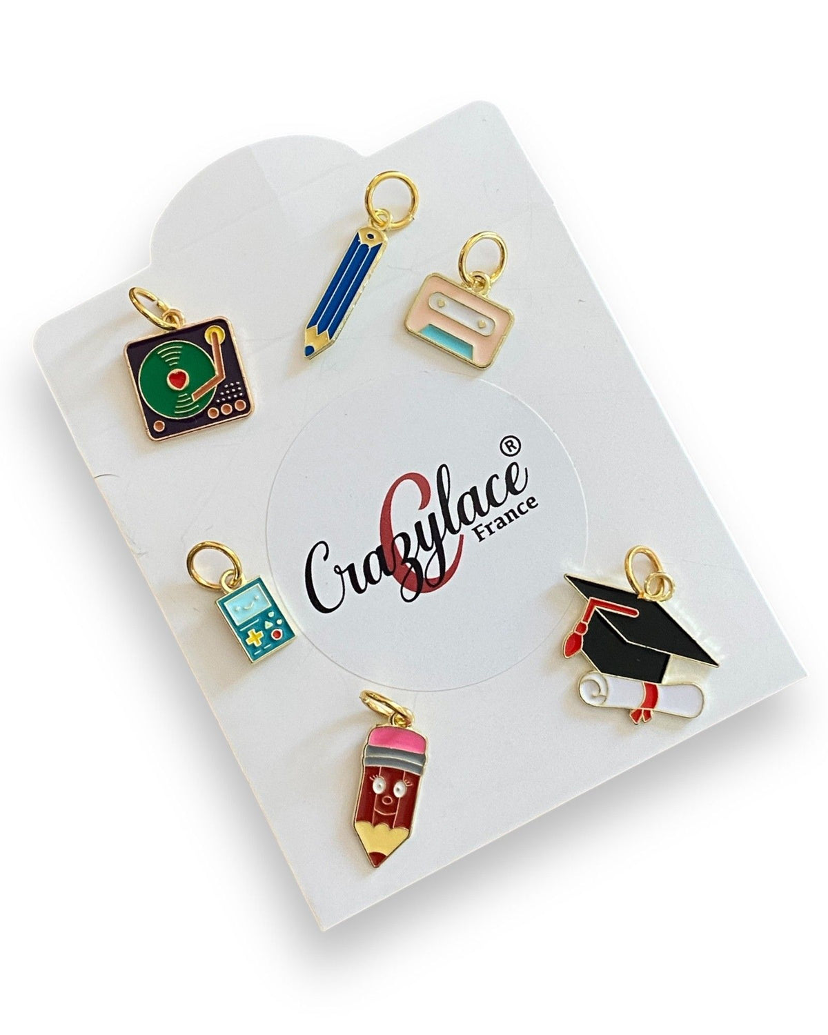 Pochette de 6 breloques sur le thème Old School Collége pour styliser vos lacets de Sneakers où Bracelets - A offrir !