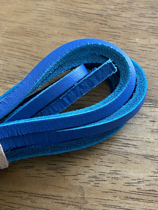 Lacets en cuir bleu made in France