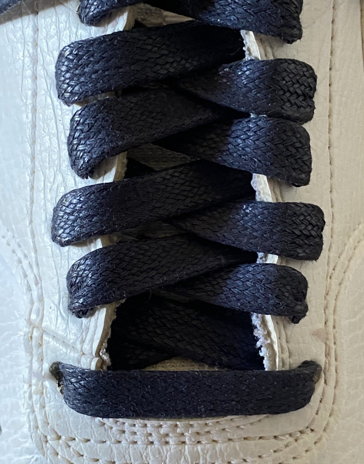 Dark navy blue flat waxed cotton laces - For shoes and sneakers