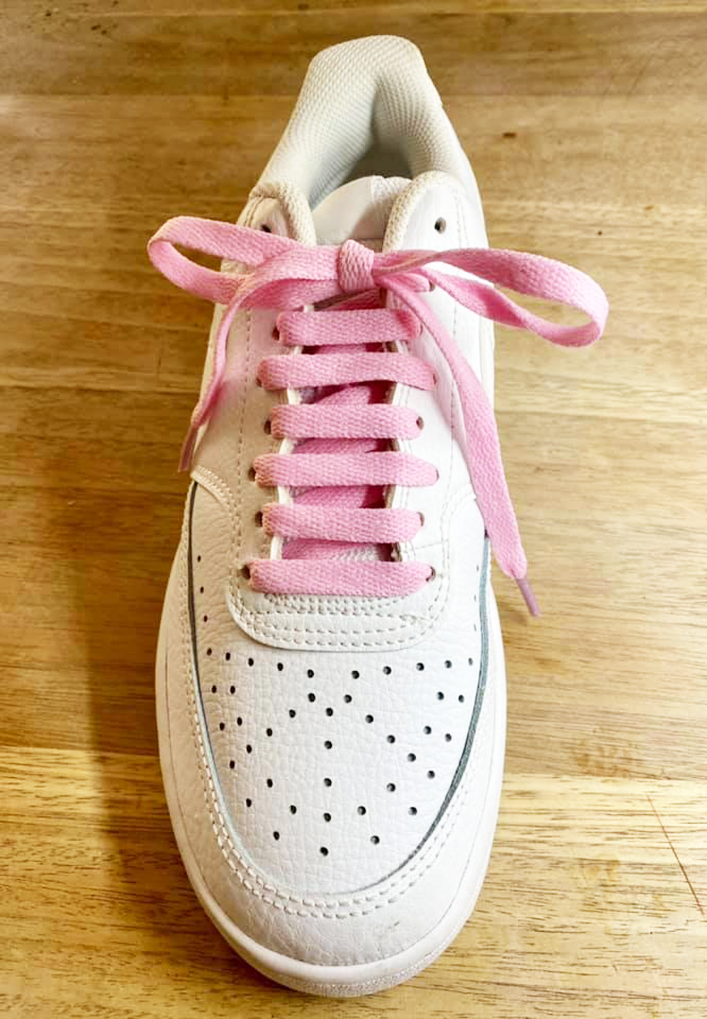 Bubblegum pink flat laces for sneakers and trainers | CrazyLace