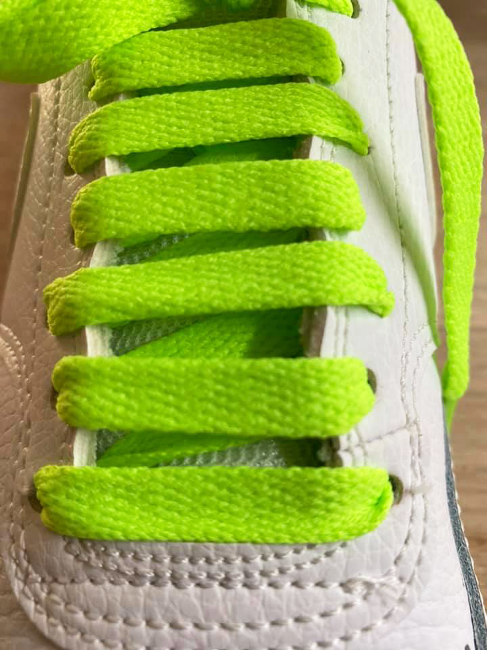 Lacets plats vert fluo pour chaussures et Sneakers en matière recyclée