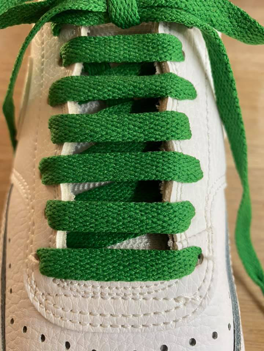 Emerald green flat laces for sneakers and trainers | CrazyLace