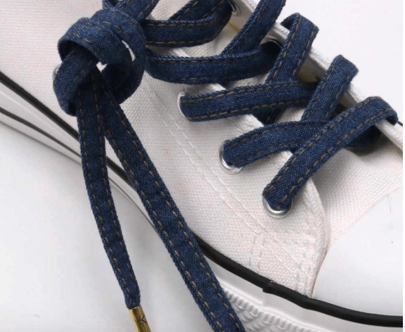 Raw denim flat laces with metal aglets