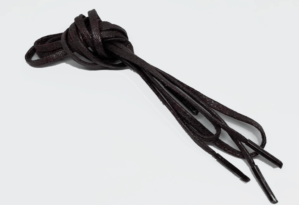 Thin waxed flat laces, walnut brown