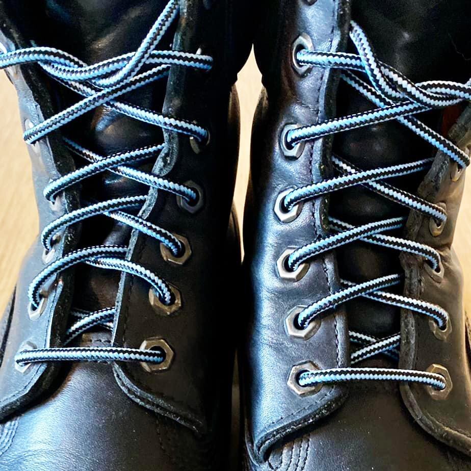 Lacets chaussures de randonnée bleu ciel et noir
