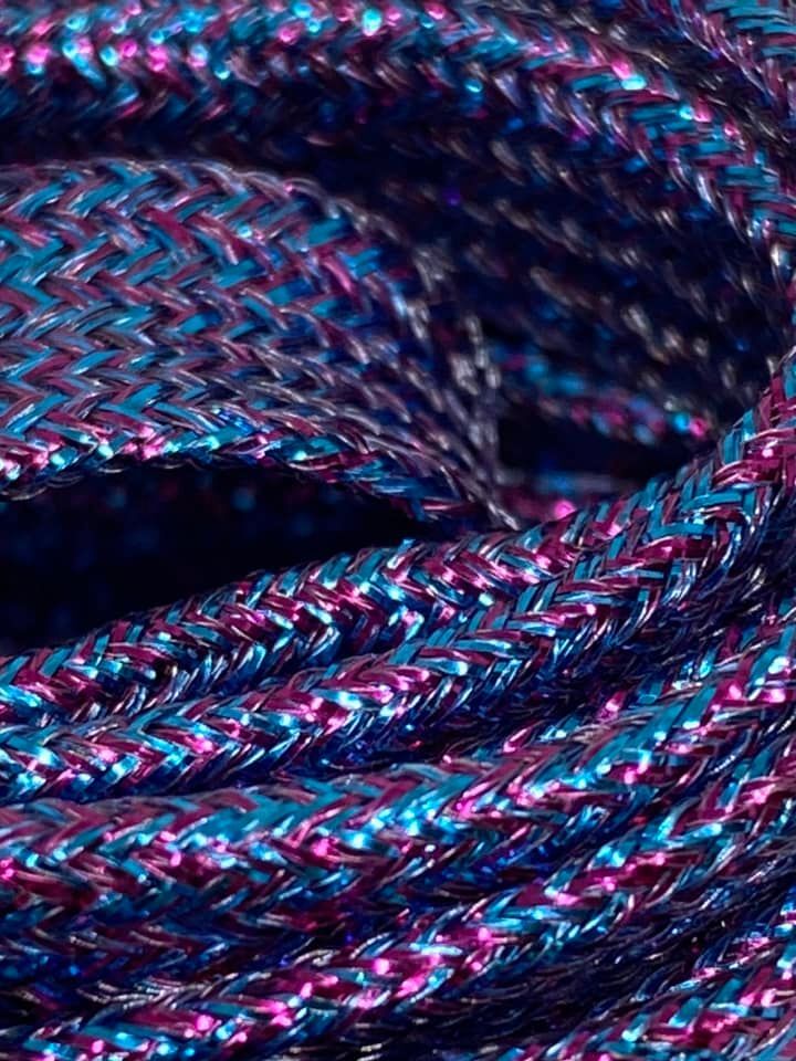 Lacets plats paillettes bleu, violet et fuchsia en Lurex