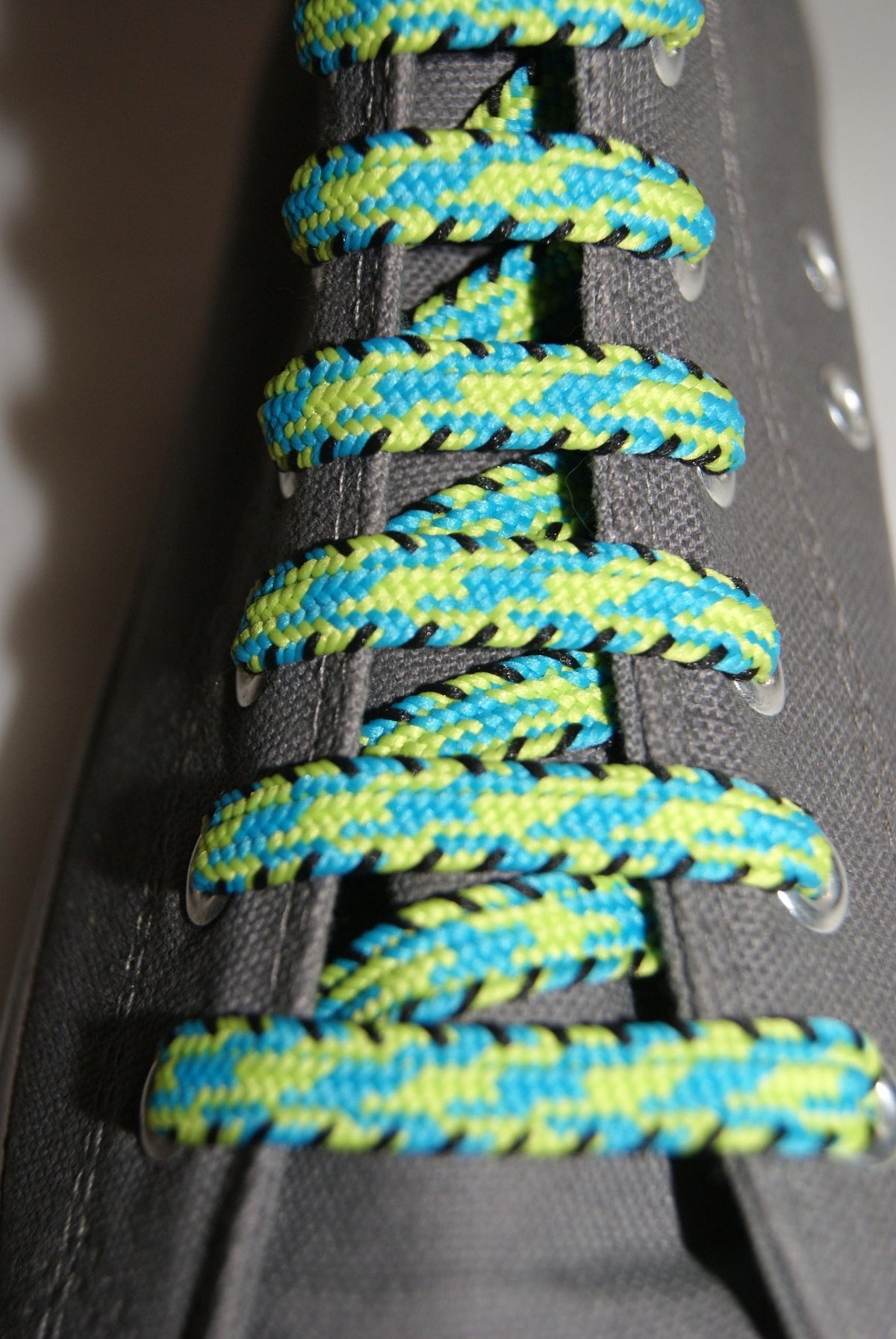 Lacets plats brésiliens plusieurs coloris disponibles