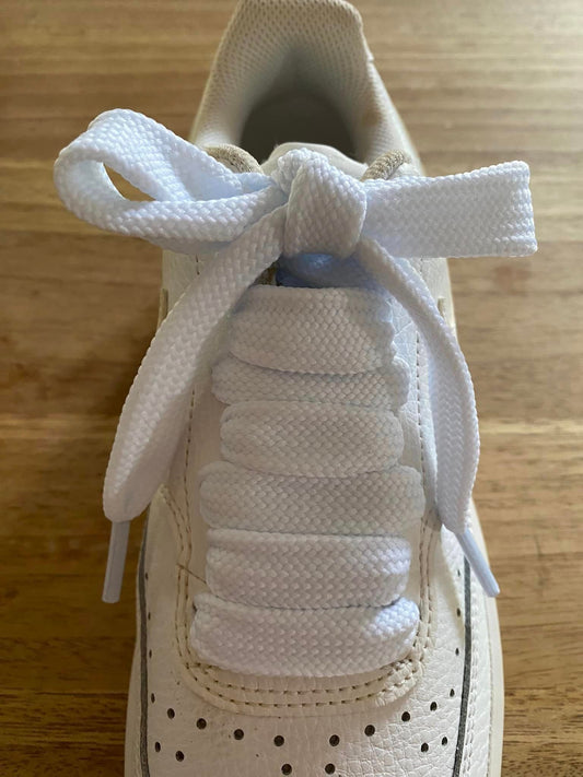 Wide flat shoelaces 1.8 cm White - Crazylace
