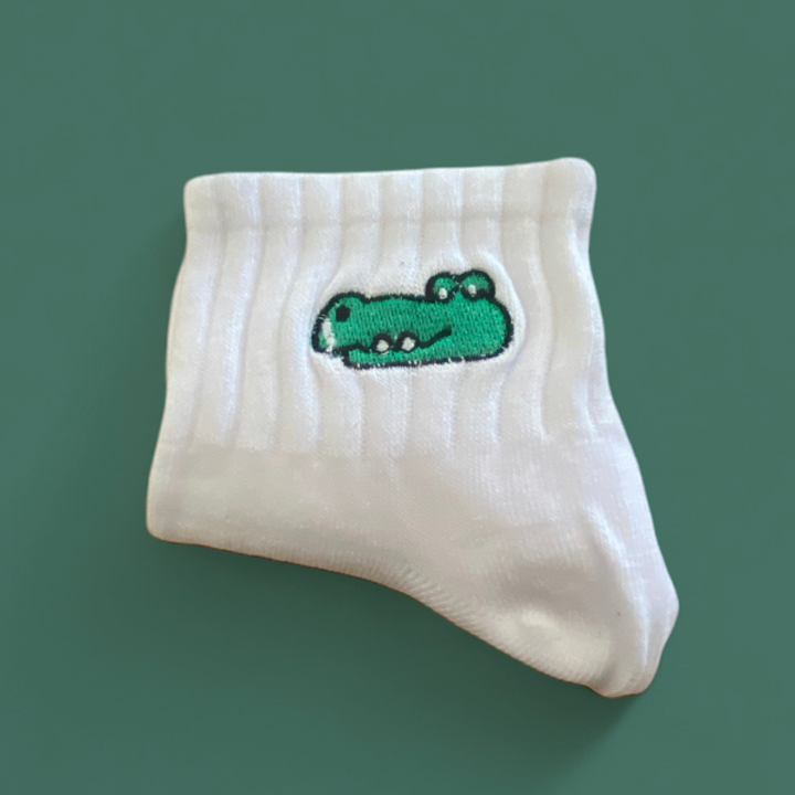 White embroidered cotton ankle socks