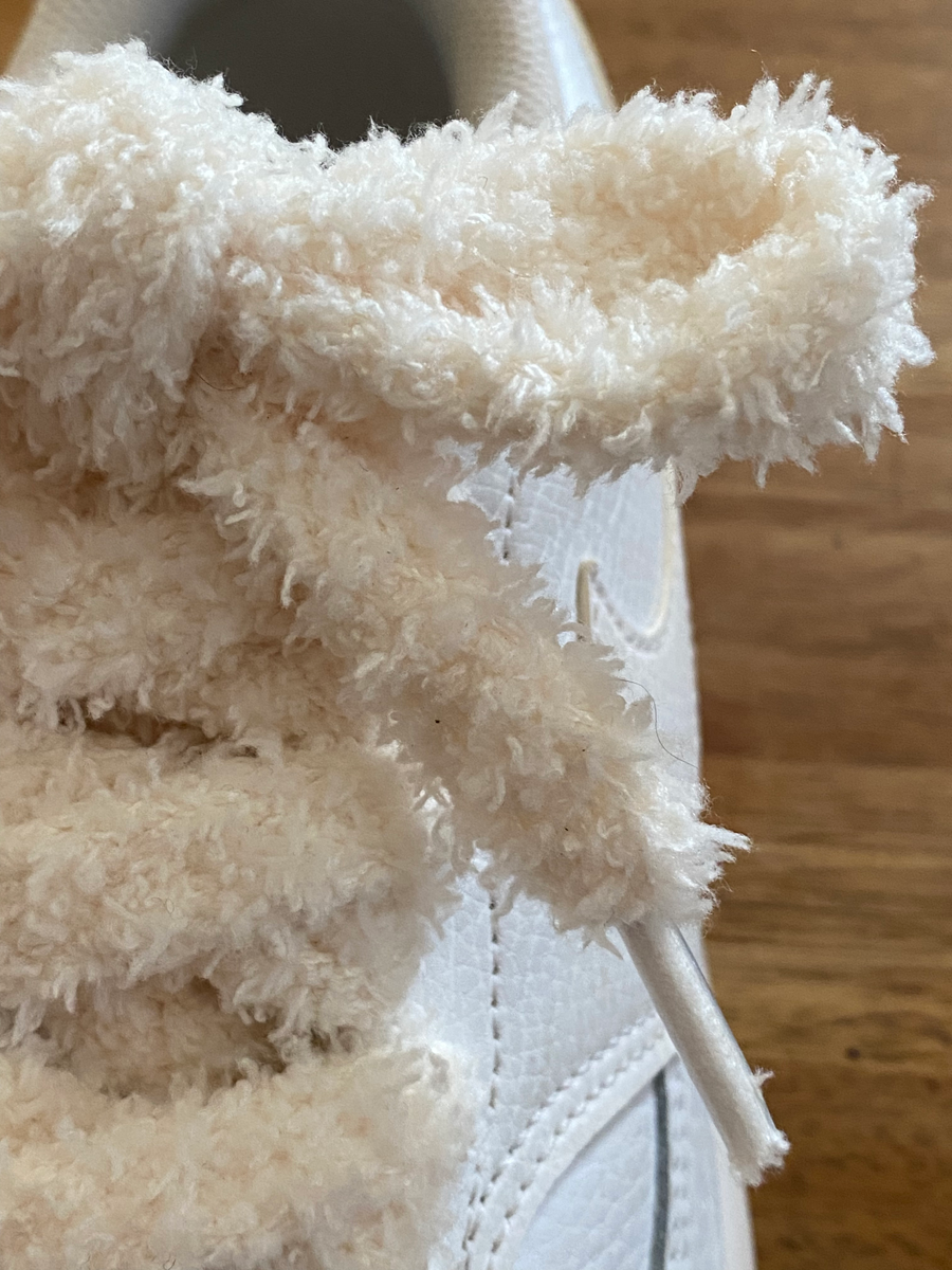 Lacets plats Fluffy  crème – Style Urban Street, doux comme un nounours