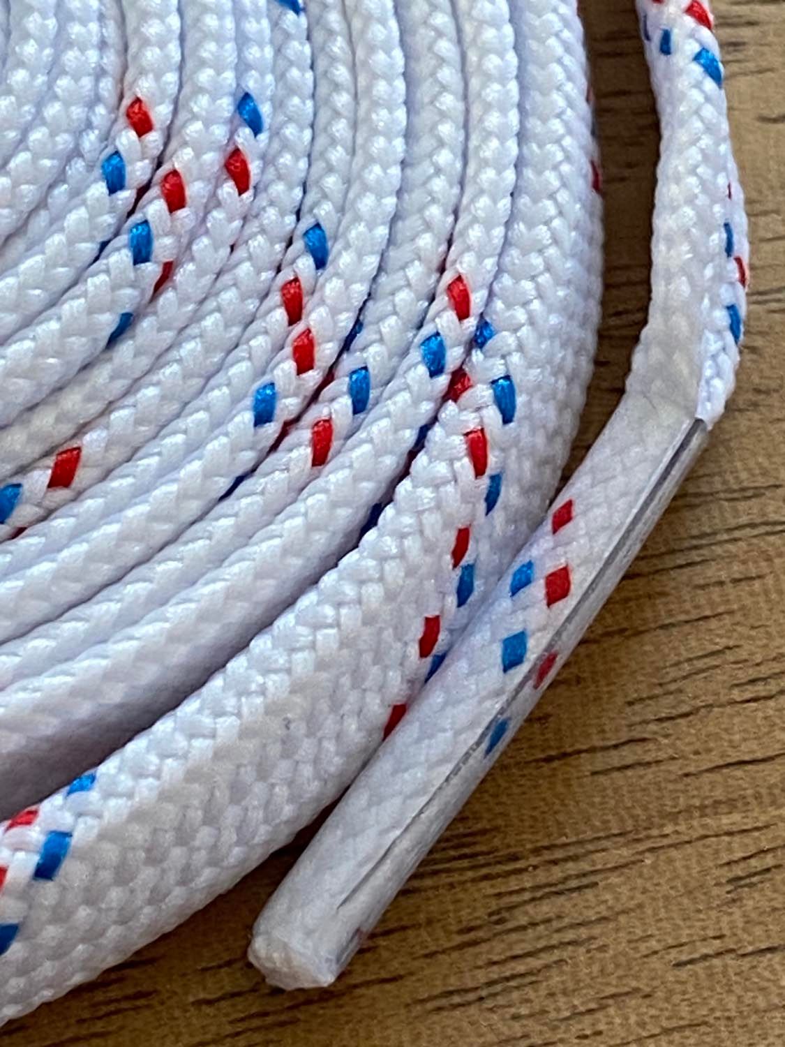 Vintage 1980s style white laces
