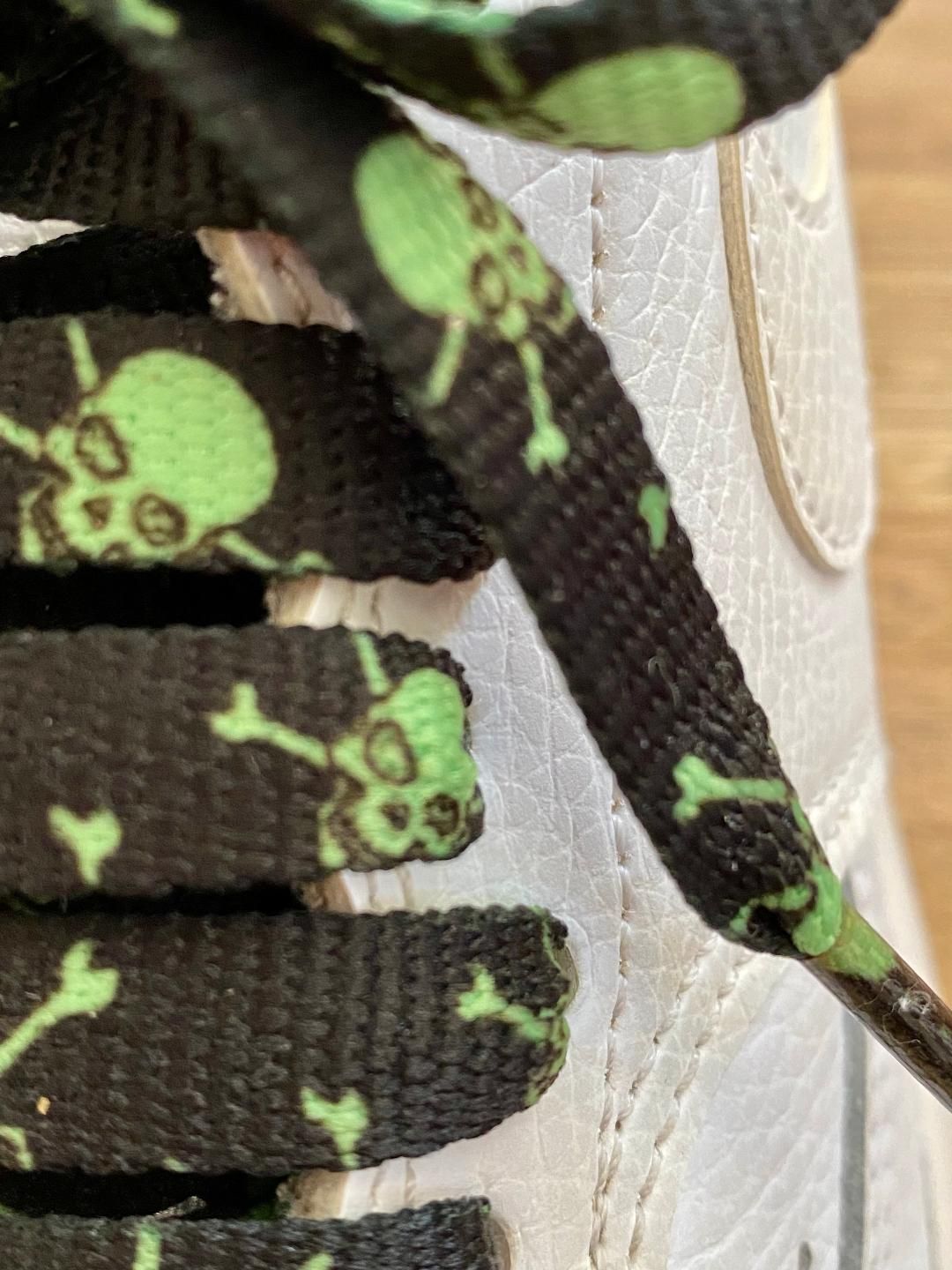 Green skull shoelaces