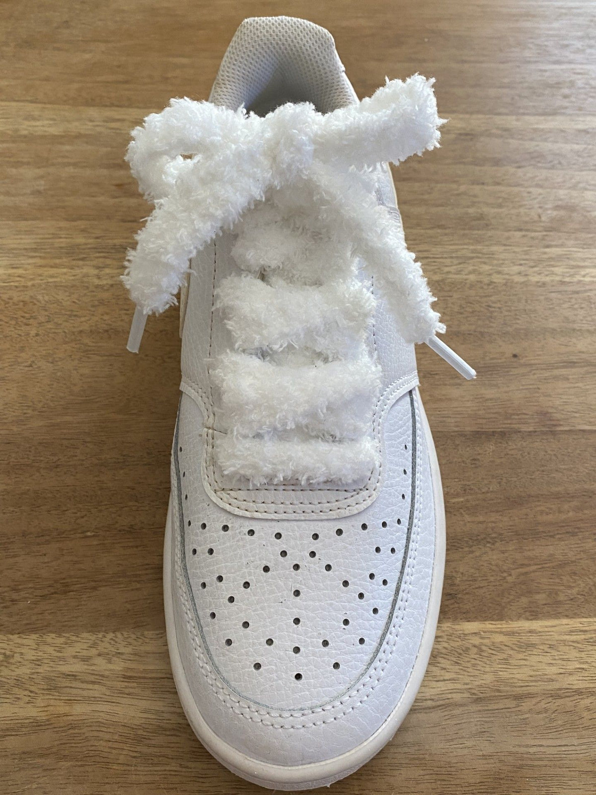 Lacets Fluffy pour Sneaker tout doux couleur blancs