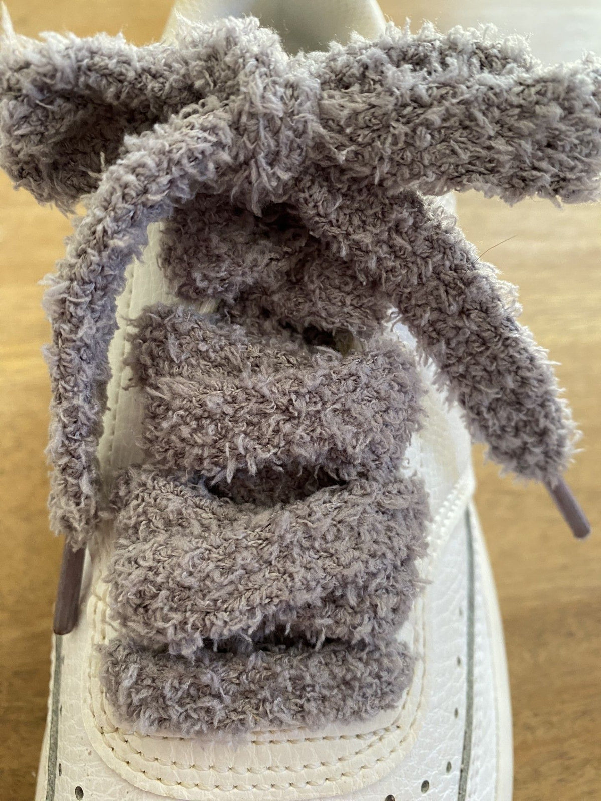 Lacets plats Fluffy gris cendré – Style Urban Street, doux comme un nounours