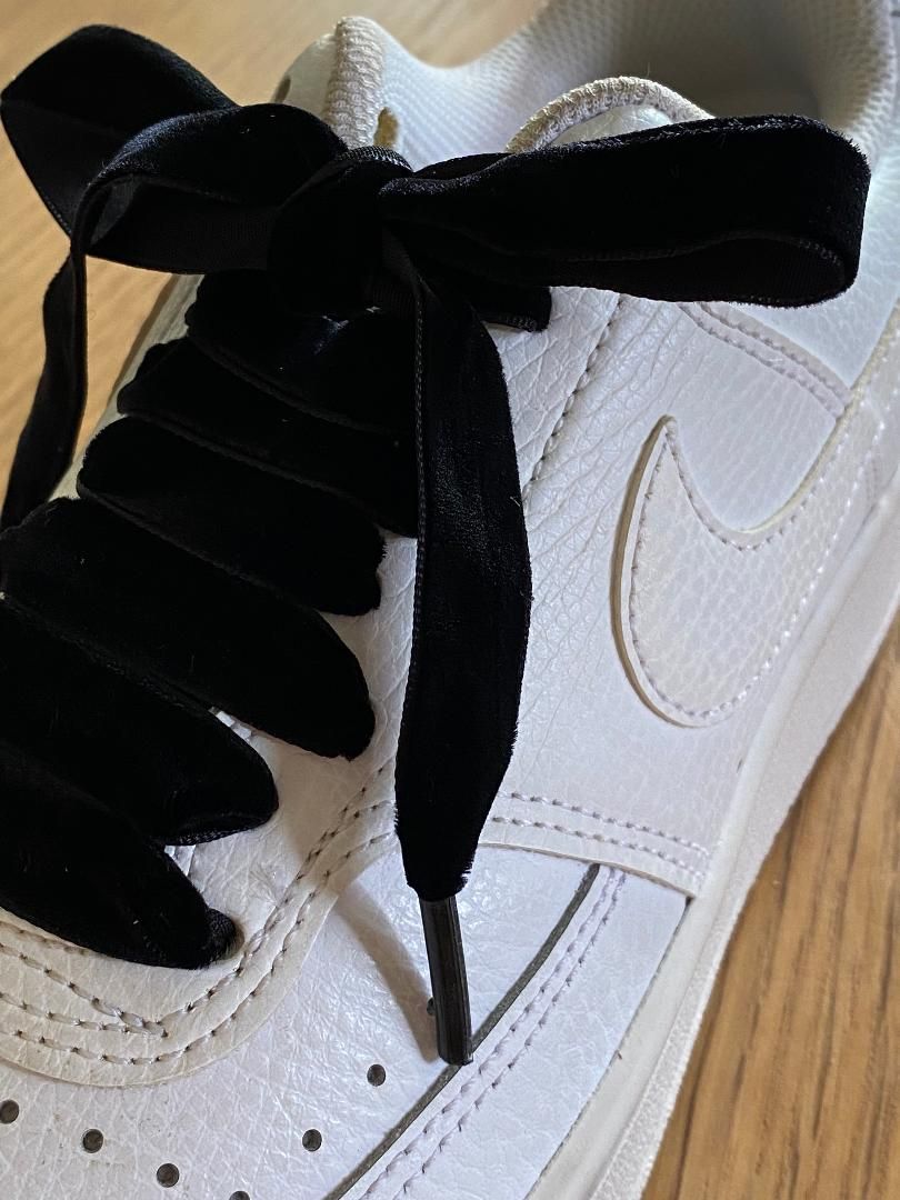 Ebony black velvet laces