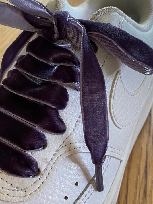 Aubergine velvet laces