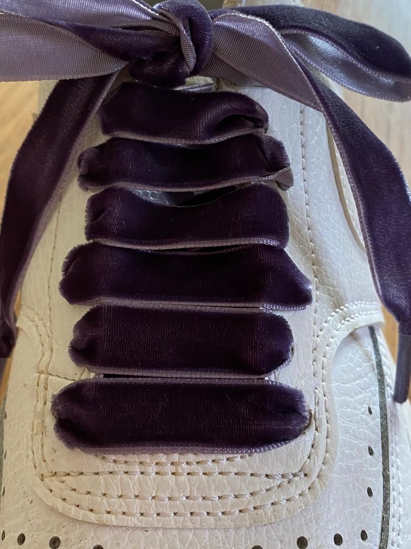 Aubergine velvet laces