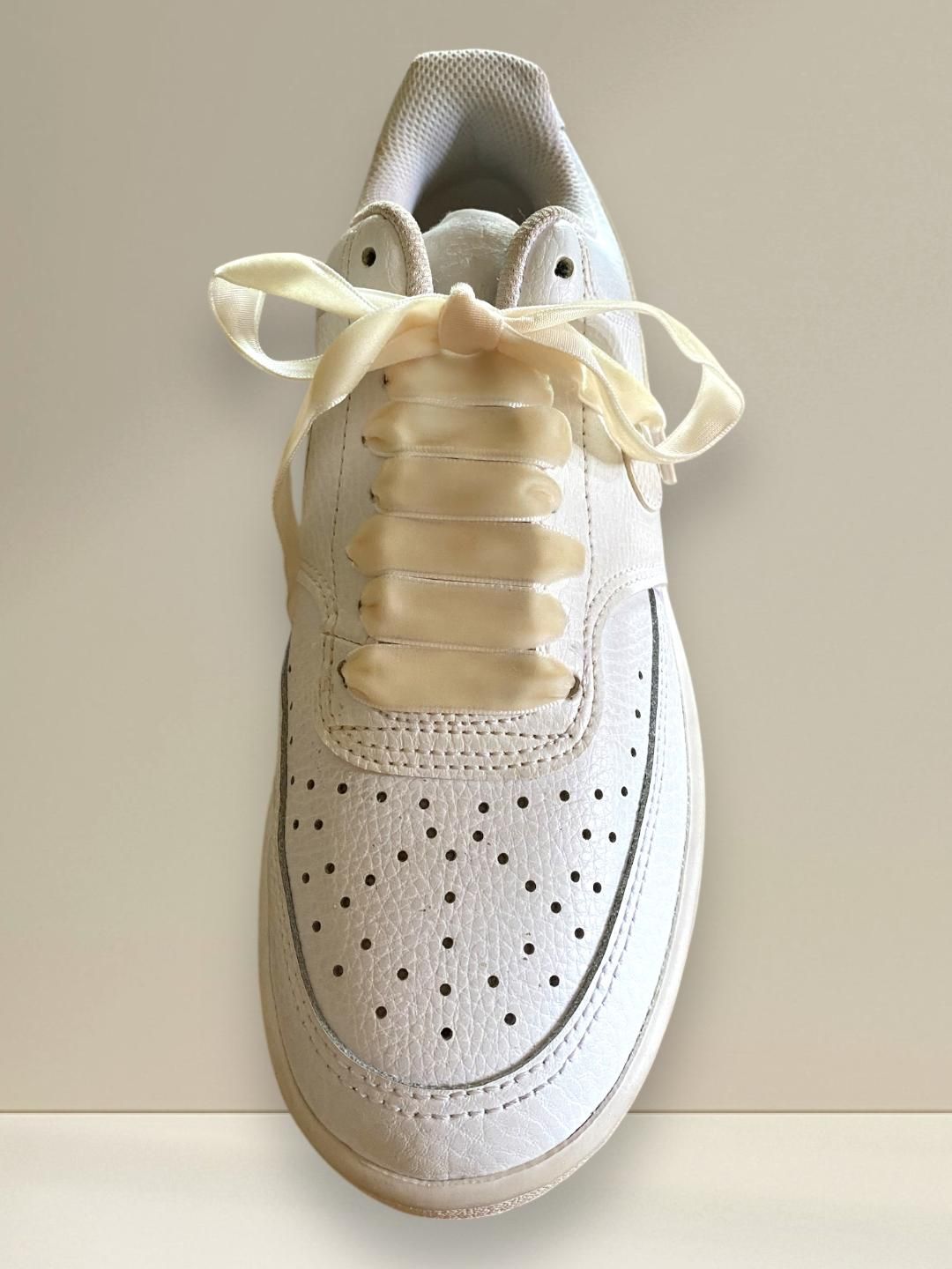 Ivory white velvet laces
