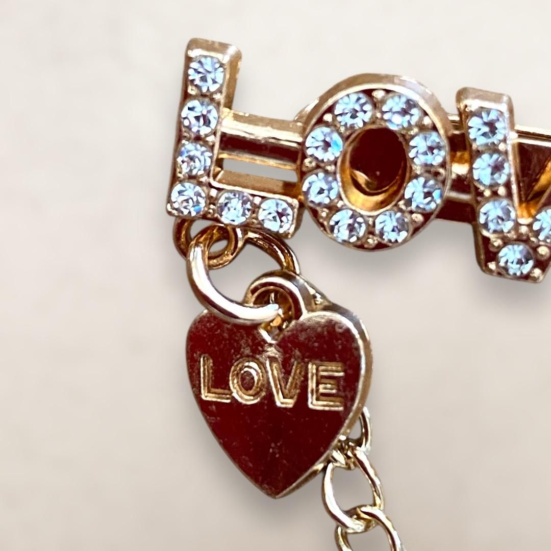 Broche Love