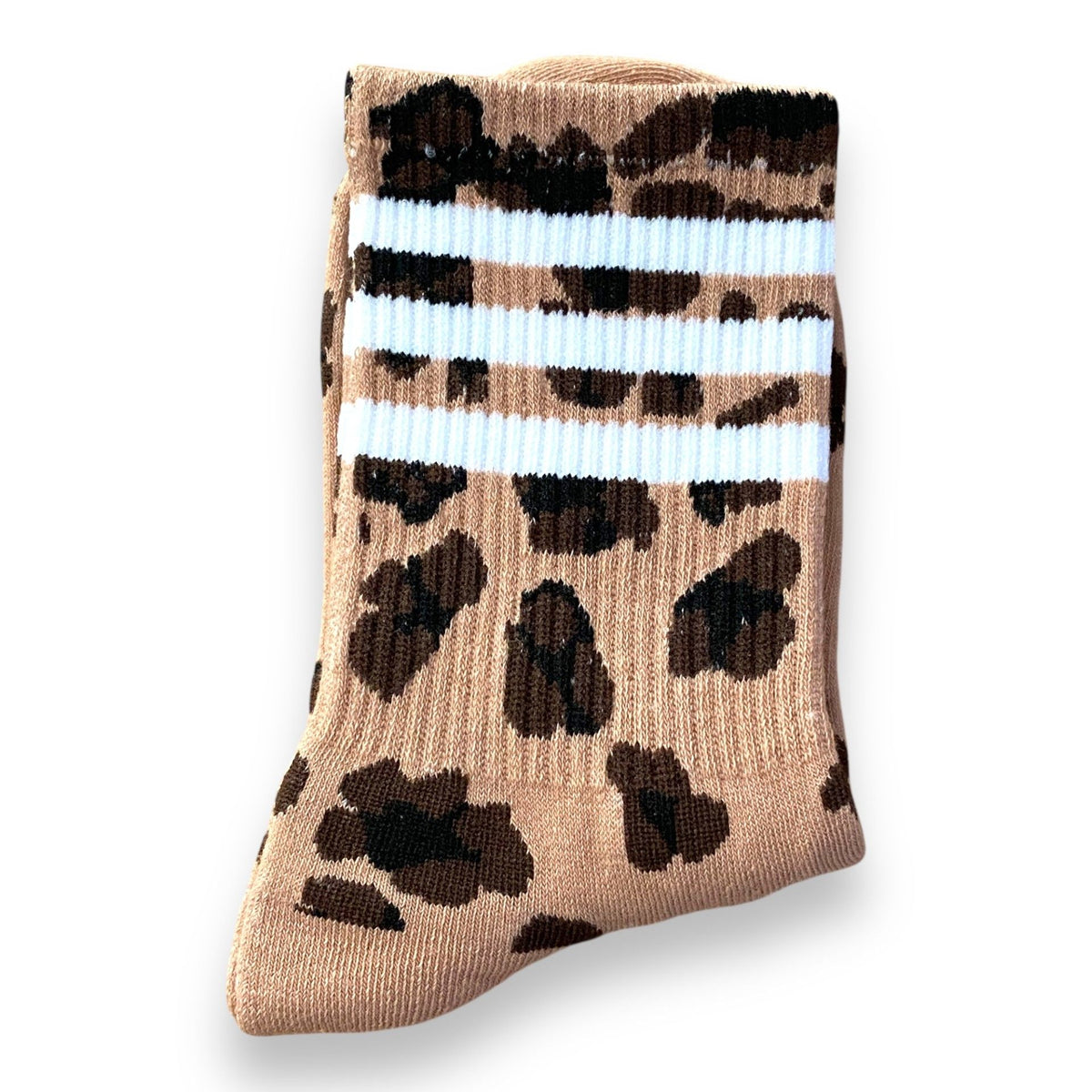 Chic and sporty leopard print socks