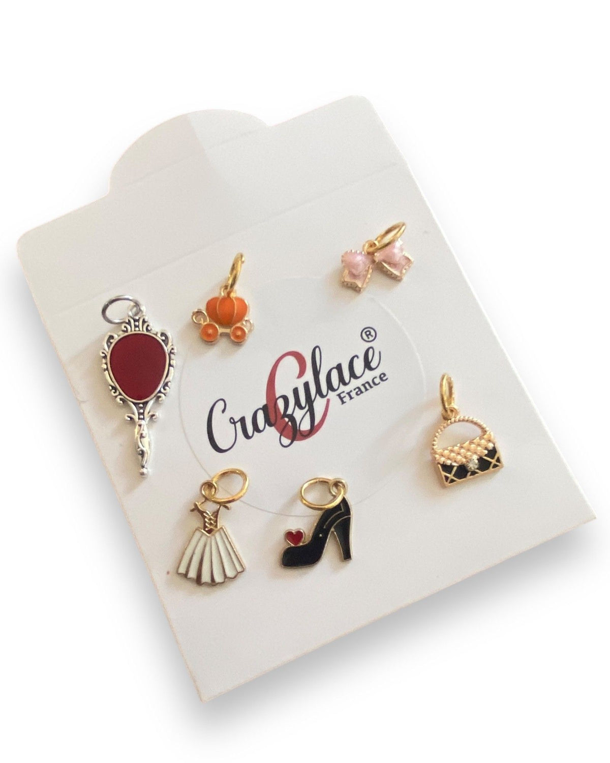 Pochette de 6 breloques sur le thème Cendrillon et princesse pour styliser vos lacets de Sneakers où Bracelets - A offrir !