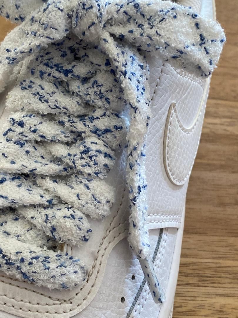 Fluffy Sport flat laces - white and blue – Urban Street style, soft as a teddy bear