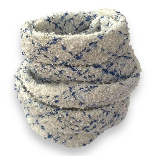Lacets plats Fluffy Sport - blanc et bleu– Style Urban Street, doux comme un nounours