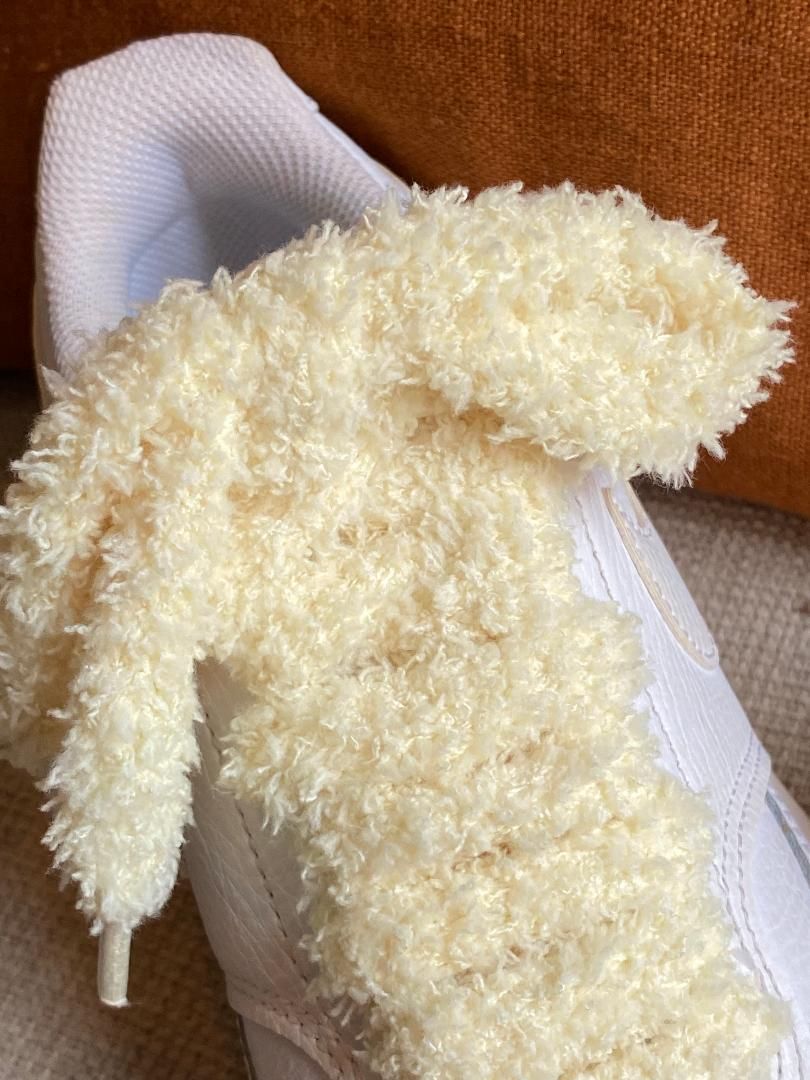 New-Lacets plats Fluffy jaune pastel – Style Urban Street, doux comme un nounours