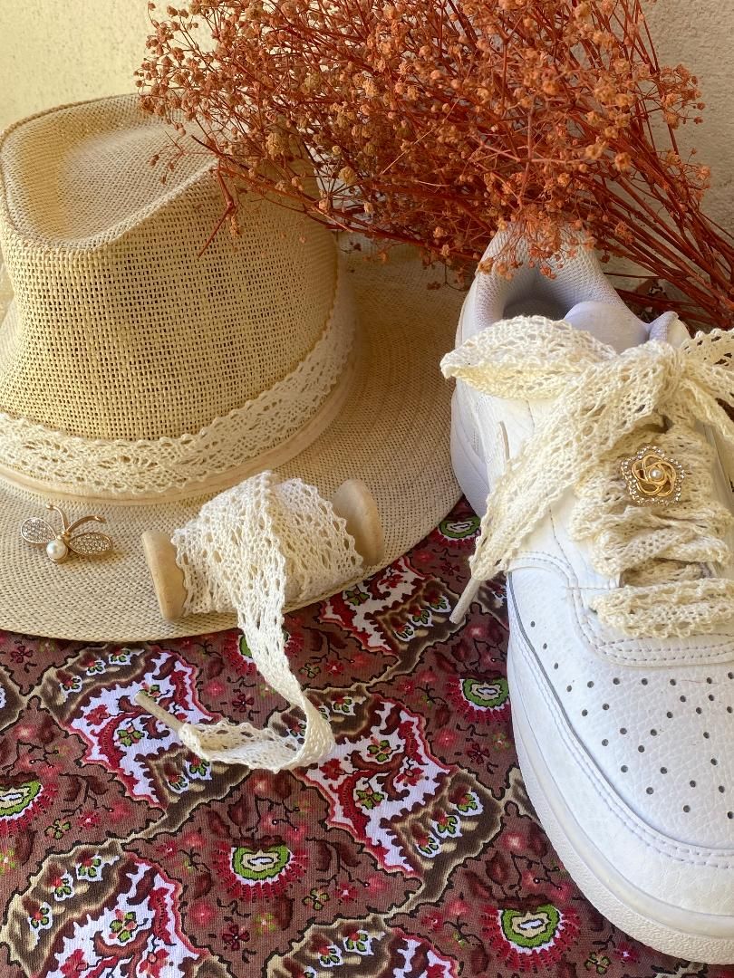 Habiller vos sneakers avec l'élégance des années rétro avec nos lacets en crochet - Crazylace France