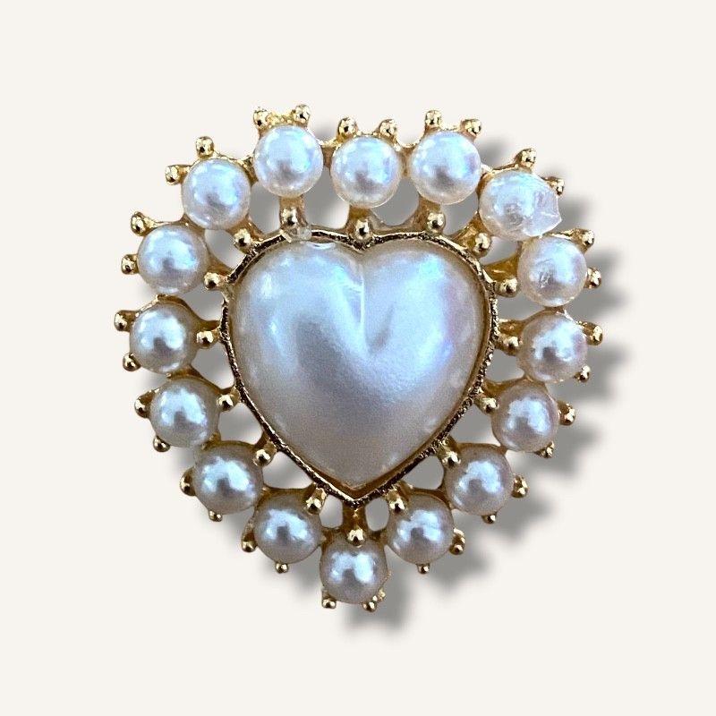 New - Beaded Heart, a baroque elegance – To clip onto your laces
